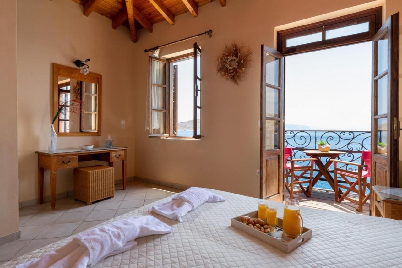 Villa Leleka Chalki Town Buitenkant foto